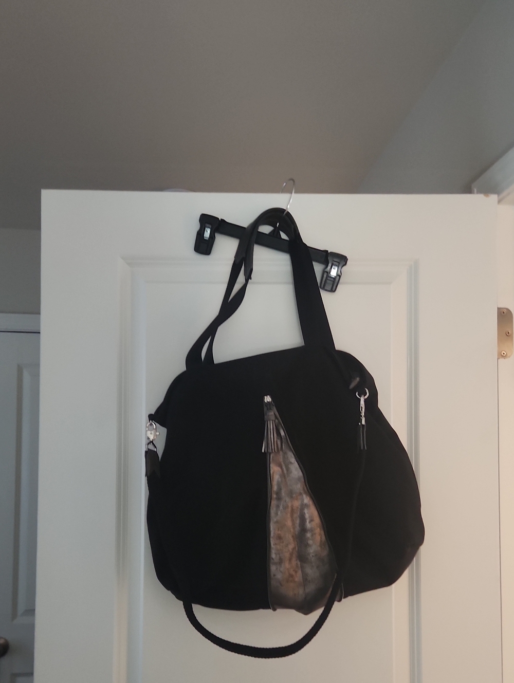 Stella And Dot Black Women's Tote Bag with Metallic Accent